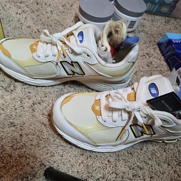 Joe Freshgoods x New Balance 2002R "Conversations Amongst Us" edition. - Picture 4 of 5